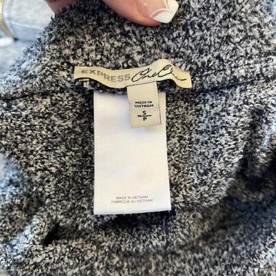 26: Women's Sweatshirts and lined pants
