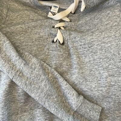 26: Women's Sweatshirts and lined pants