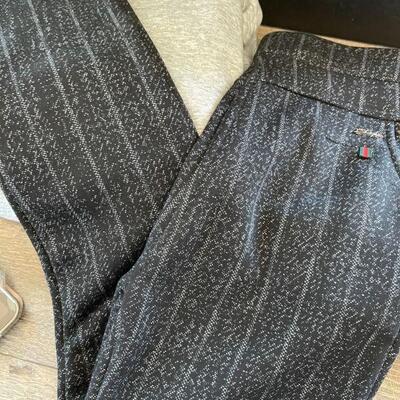 26: Women's Sweatshirts and lined pants
