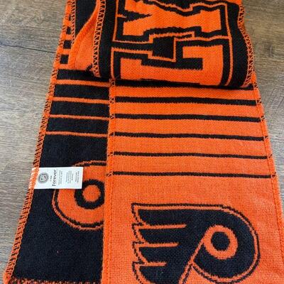 29: Flyers Scarf
