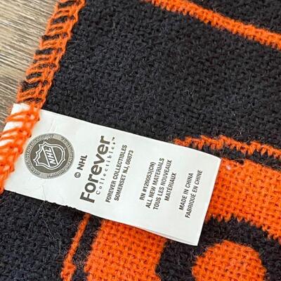 29: Flyers Scarf