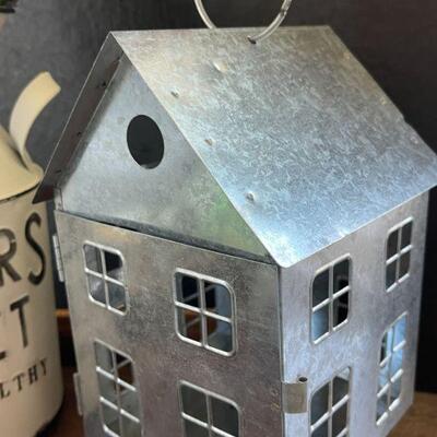 32: Farmhouse DÃ©cor