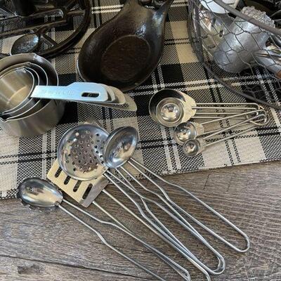 39: Kitchen Lot