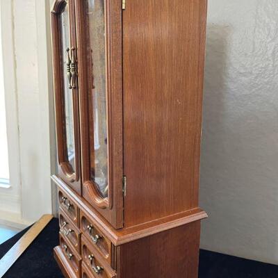 46: Large Jewelry Box