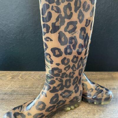48: Size 7 Women's Coach Rain Boots