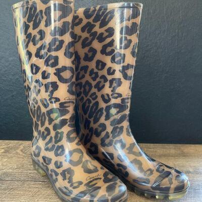 48: Size 7 Women's Coach Rain Boots