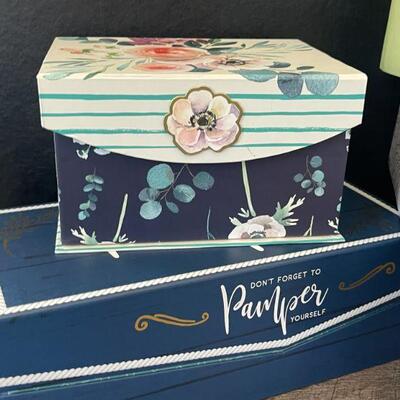 49: Keepsake/Gift Boxes