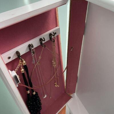 62: Standing Jewelry Chest