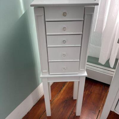 62: Standing Jewelry Chest