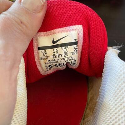 66: Size Boys 3 Baseball cleats-Nike Vapor Fastflex