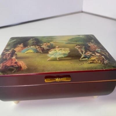 Lovely Lacquer Vintage Swiss REUGE Jewelry Music Box with spinning ballerina