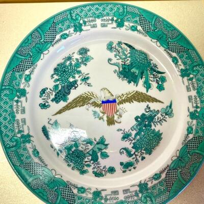 RARE Dinner Plates Mottahedeh Green Fitzhugh made for  Reagan Inauguration on reverse 