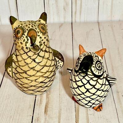 Lot 73  Native American Zuni Pottery Owl Effigies 