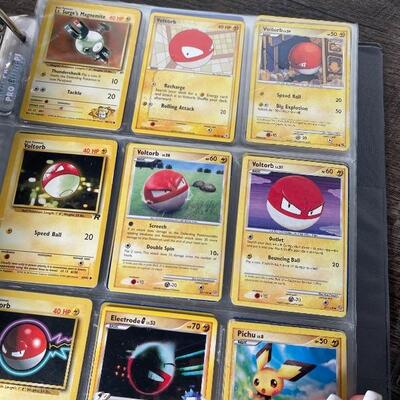 101: Pokemon 1995 Cards and Jaws II Card