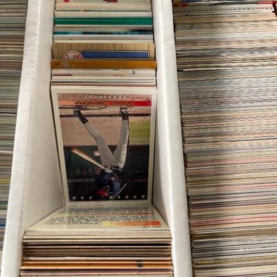 105: Loose Baseball and Football Cards