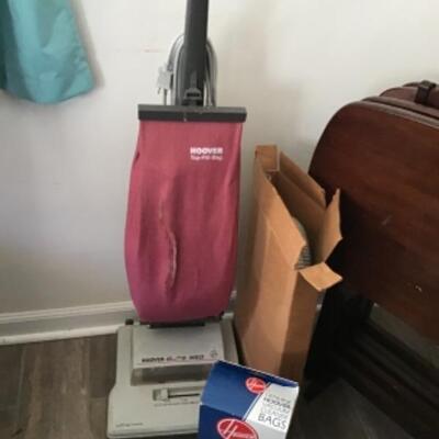 HOOVER ELITE 350 VACUUM WITH EXTRA BAGS