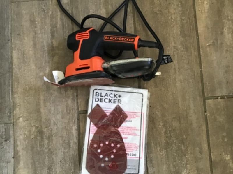 BLACK AND DECKER SANDER