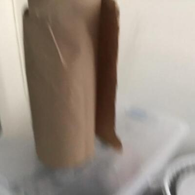 ROLL OF BROWN CRAFT PAPER