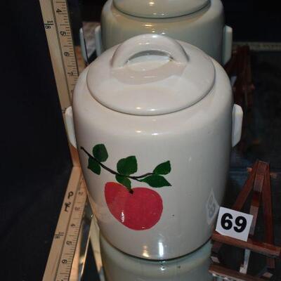 1946 McCoy Cookie Jar w/Apple 