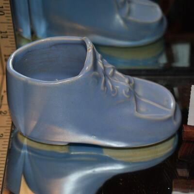 1940 McCoy Blue Jane Shoe Planter 