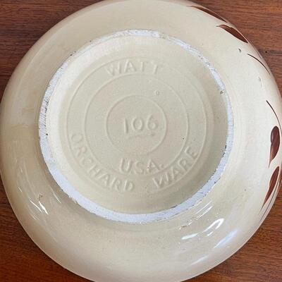 â€œAutumn Foliageâ€ Watt 106 Pottery  Bowl