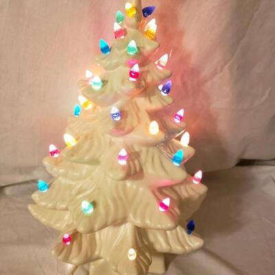 LOT #9. Vintage large white ceramic Christmas tree with lights, 17â€h - works 
