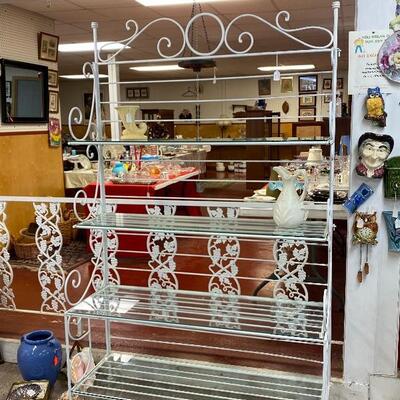 White Metal 4 Shelf Bakers Rack 