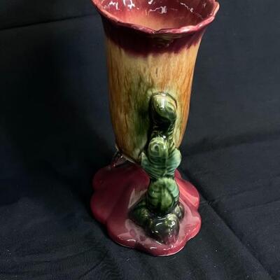 Hull â€œWoodlandsâ€ Suspended Vase