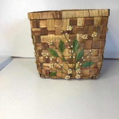 Mid Century RETRO  Vintage handwoven raffia basket w embroidered flowers 