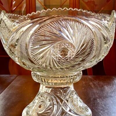 Vintage McKee AZTEC Pressed Glass Punch Bowl on Stand 