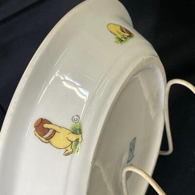 B- A. M. Milne â€œWinnie The Poohâ€ Plate 1918-1922