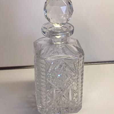 Beautiful Crystal Pinwheel Whisky Decanter