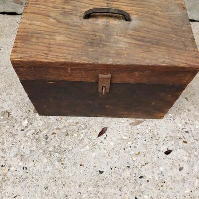 LOT #29. vintage toolbox