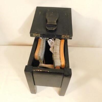 Wood Shoe Shine Box with Accessories 17