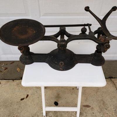 LOT #46. Antique Troemner Apothecary scale