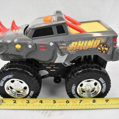 2 Road Rippers Monster Truck Toys: Rhino & Crocodile
