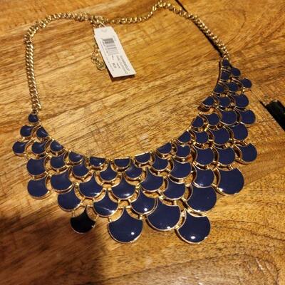 Gold tone and navy blue fashion necklace