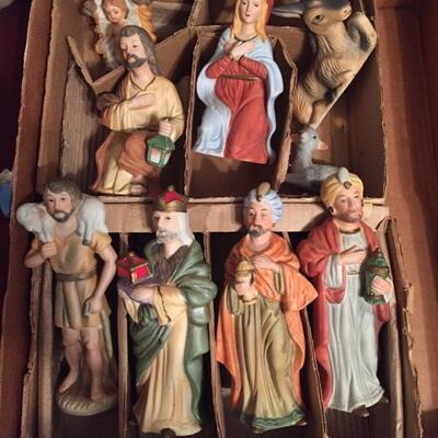 LOT #67. Vintage ceramic nativity set.  