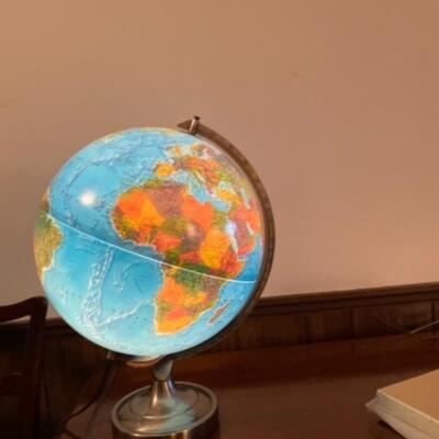 Vintage 80s Office Light Up Globe by Repologie , brass base 