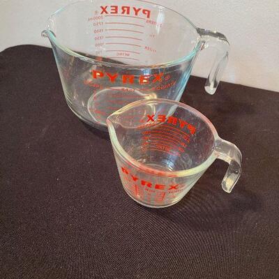 #143 2 Quart and 1 cup Pyrex Measuring Cups 
