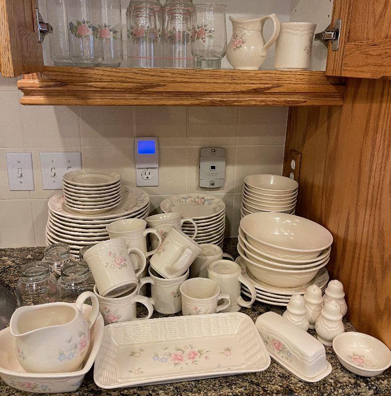 150 Pfaltzgraff Set of Dishes Pink Blue Flowers EstateSales