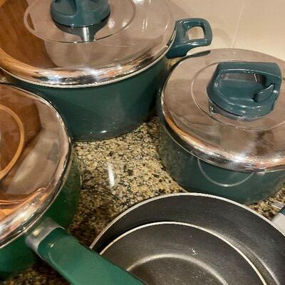 #153 Green Cookware Set  Tfal 6 Pieces, 2 fry pans 