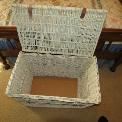 Vintage White Wicker Trunk 28 x 17 x 17 inches Tall - Item # 70