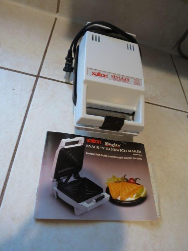 Salton Singles Snack Sandwich Maker Item 114