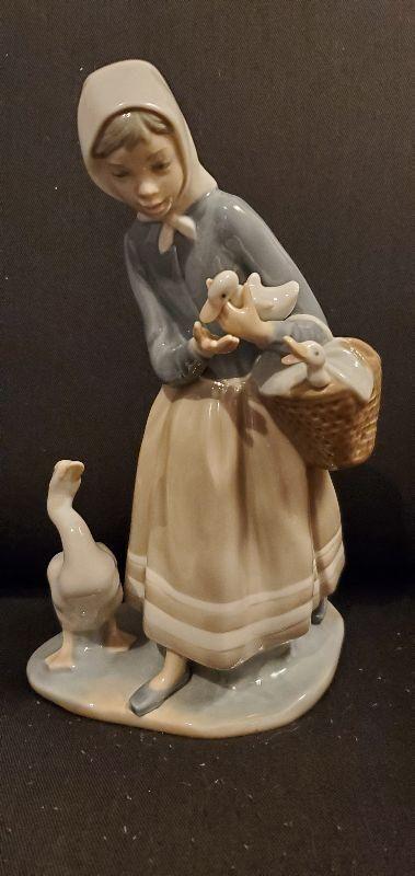 lladro shepherdess with ducks