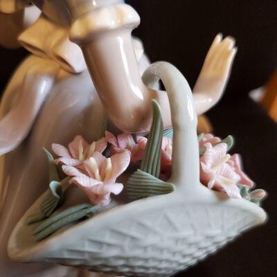 Lladro LRG figurine (#17) "MIRTH IN THE COUNTRY" GIRL Run DOG FLOWERs (4920)