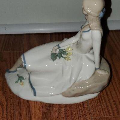 Franklin Porcelain Teresa Tulip Maiden Figurine by Lladro's artist (item #40)