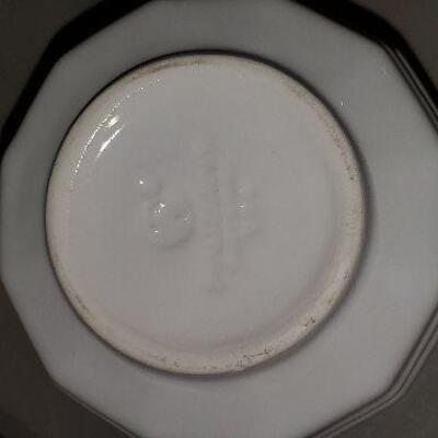 Pfaltzgraff China Heritage White Stoneware 12 Cups 12 Saucers (item #49)