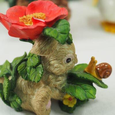 Lot 109 Easter Collectibles
