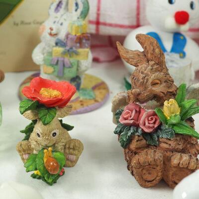 Lot 109 Easter Collectibles